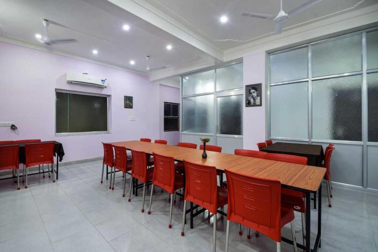 Collection O Vallabh Villas Udaipur Buitenkant foto